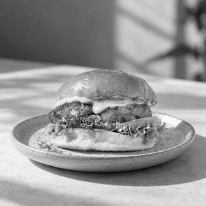 Classic Aloo Tikki Crunch Burger