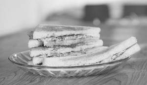 Triple Egg Bread Omelette [3 Eggs]