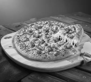 Paneer Tikka Cheese Burst Pizza - Medium