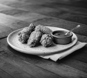 Crispy fried chicken wings [4 pieces]