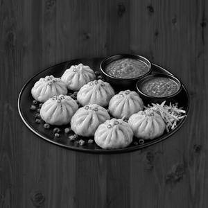Steam Veg Momos ( 8 Pcs )