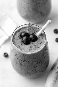 Blueberry Banana Smoothie