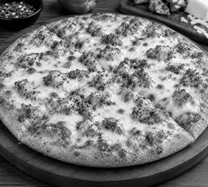 Chicken cheese pizza