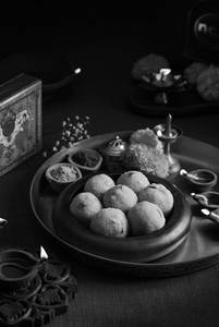 Besan Laddoo