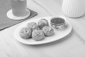 Vegetable momos