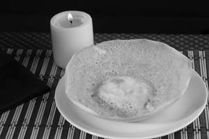 Egg Appam[w/o Gravy]1-ps