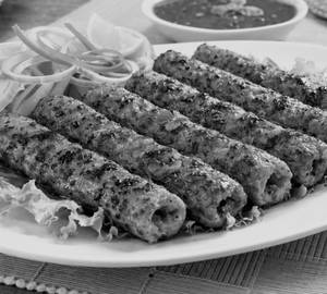 Chicken Seekh Kebab (6 Pieces)