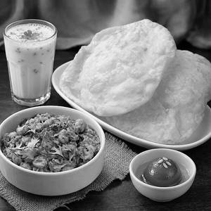 Chole Bhature Meal