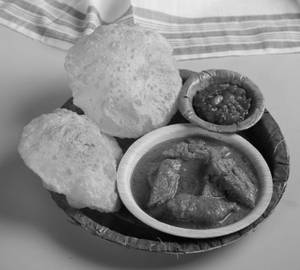 Dhokar Dalna With Luchi