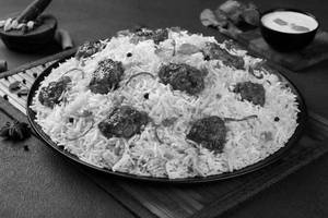 Lucknowi Paneer Subz King Biryani (Serves 2)