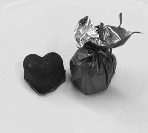 Kunafa chocolate (5pices)  ❤ shapes
