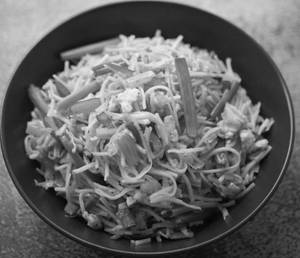 Egg Hakka Chow Mein Half
