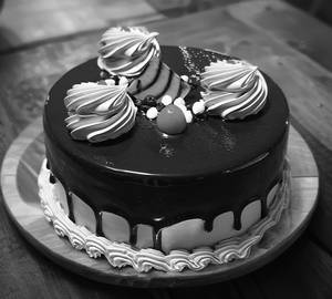 Eggless Chocolate Cake [ 500 Grams]