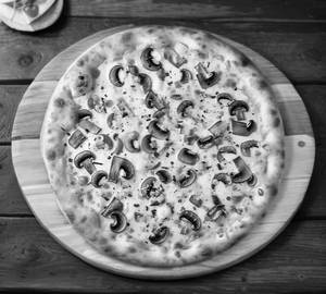 Mushroom magic pizza