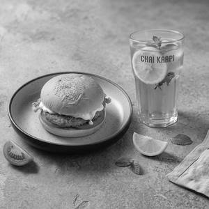 Tom Mayo Burger With Lemon Iced Tea