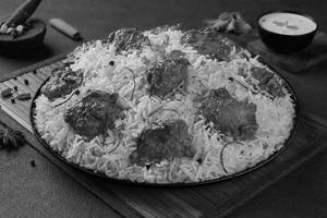 Lucknowi Ghee Roast Chicken Biryani (Serves 2).