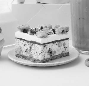 MILK AND COOKIE ICE BOX BARS