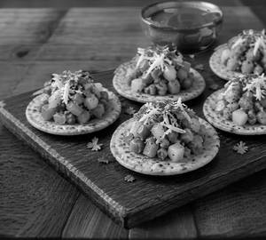 Bhakhari Canapés Combo