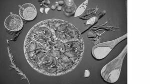 Flaming Salami Pizza (pork)