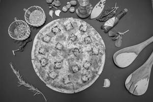 Paneer Tikka Pizza