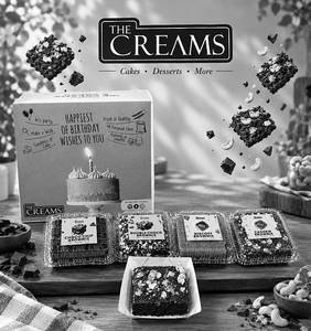 Hamper 3(lotus Biscoff Brownie+choco Chip Brownie+double Choco Brownie+cashew Brownie+fudge Brownie)