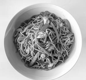 Full Egg Hakka Chowmein