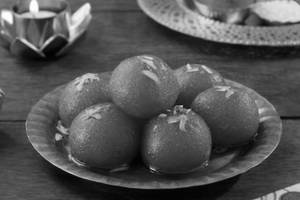 Gulab Jamun Tub (6 pcs)