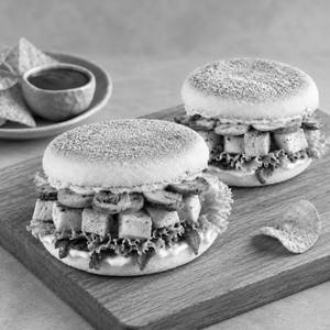 Creamy Chicken and Mushroom Muffin Sandwich (2 pc)