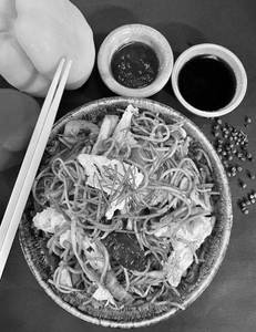Egg Schezwan Noodles