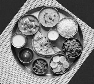 Jain Upwas Thali ( Without Garlic & Onion )