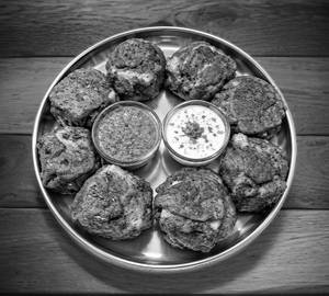 Kuttu Paneer Pakode (8Pcs)