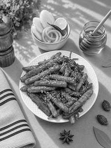Honey Chilli Potato [Serves 1-2]