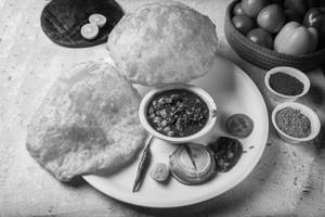 Chola Bhatura