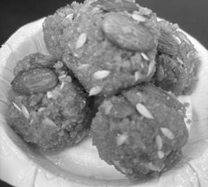 Pinni Special (Desi Ghee) (With Dry Fruits)