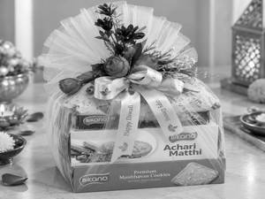 Mithaas Momemts Gift Hamper
