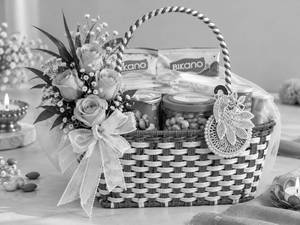 Gulabi Utsav Gift hamper