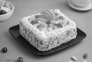 Fresh Fruit Cake