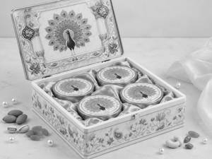 Fourfold Dry fruit hamper