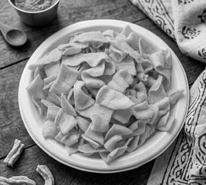 Besan Papdi [200 Grams]