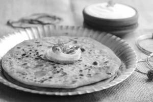 Aloo Do Pyaza Parantha
