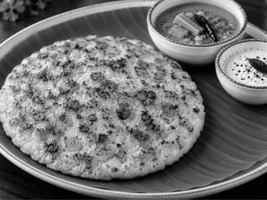 Onion Uttapam