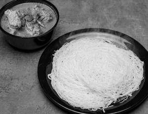 Idiyappam (3) + Mutton Gravy