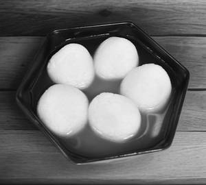 Rasgulla [1 Piece]