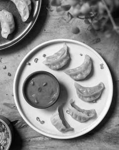 Paneer tikka momos [steamed]