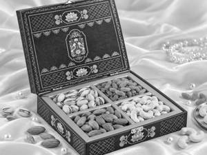 Mewa Magic Dry fruit hamper