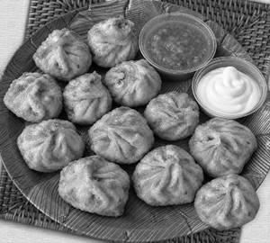 Veg Fried Momo [ 12 Piece ]