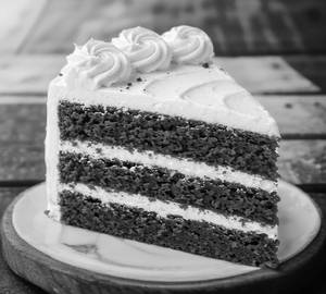 Mia Milano Red Velvet Pastry [120 Grams]
