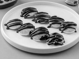 Belgian Chocolate Mini Pancake (8 Pcs)