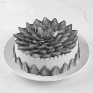 Strawberries & Cream Cake