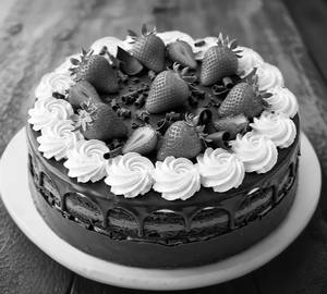Georgic Chocolate Strawberry Cake [1000 Grams]